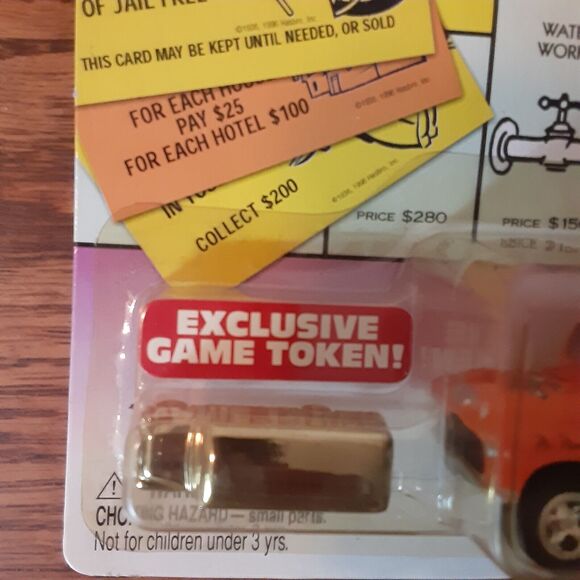 2002 Playing Mantis Johnny Lightning Monopoly Die-Cast Collectible Plus Token - Picture 4 of 9